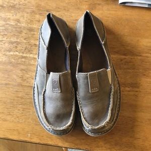 8.5 Women’s ARIAT CRUISERS